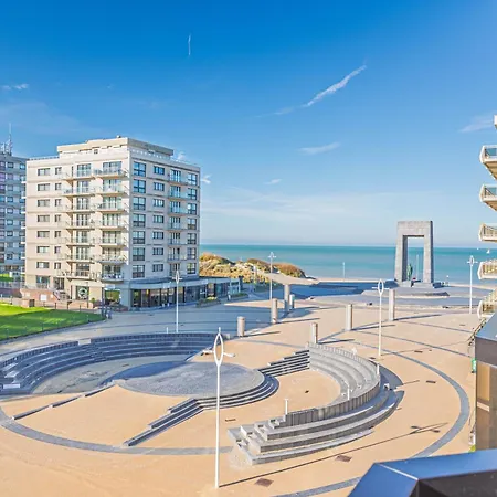 Plaza A0402 Vitamin Sea Apartment